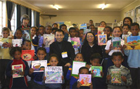 南アフリカに本を贈る活動